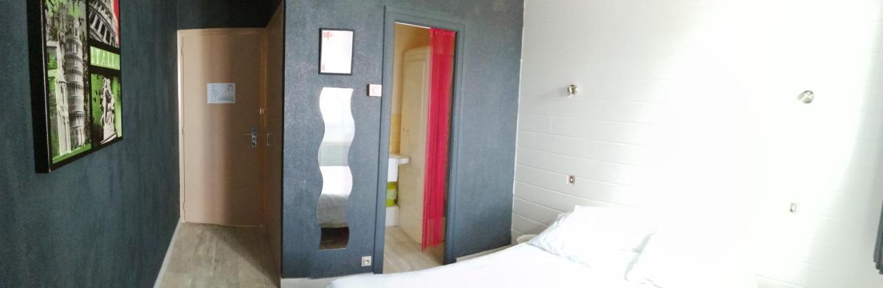 Les Voyageurs Hotel Vairé Buitenkant foto