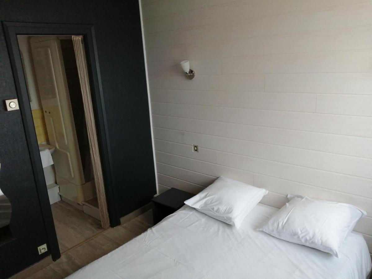 Les Voyageurs Hotel Vairé Buitenkant foto